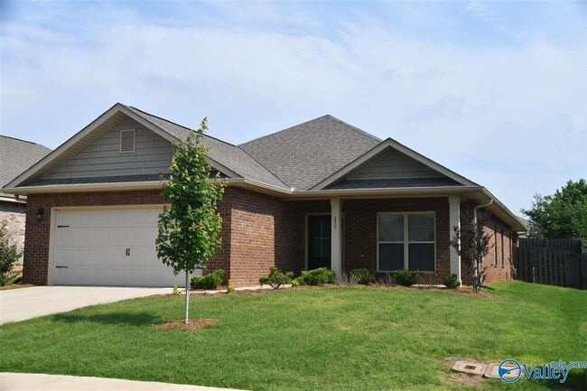 Primary Photo - 257 Caudle Dr