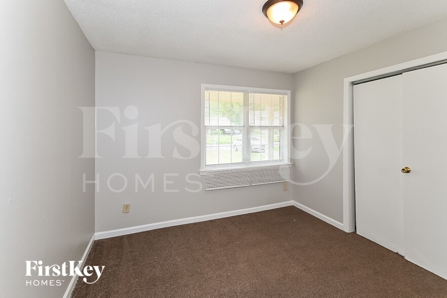 Building Photo - 5437 Haleville Rd