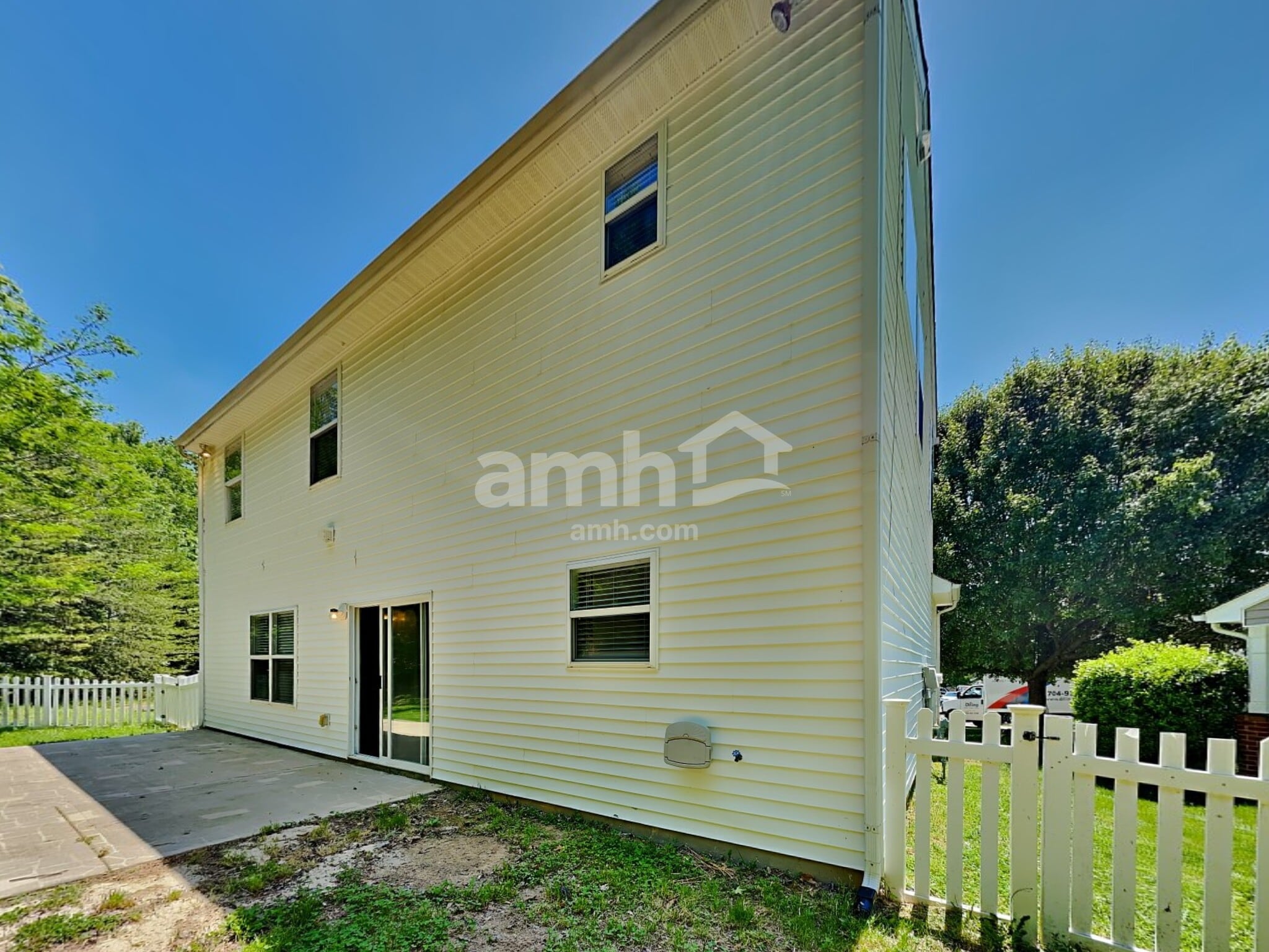 Building Photo - 3801 Wingdale Ct