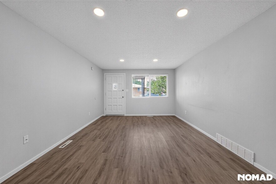 Building Photo - 3509 Butternut Dr