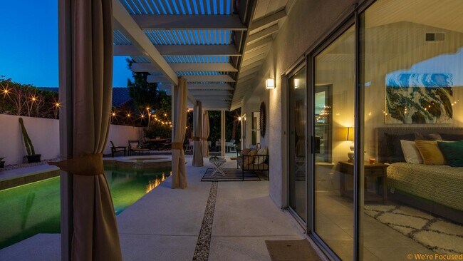 Building Photo - 40431 Barington Dr