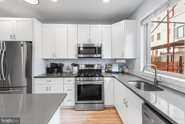 Building Photo - 2019 Abigail St