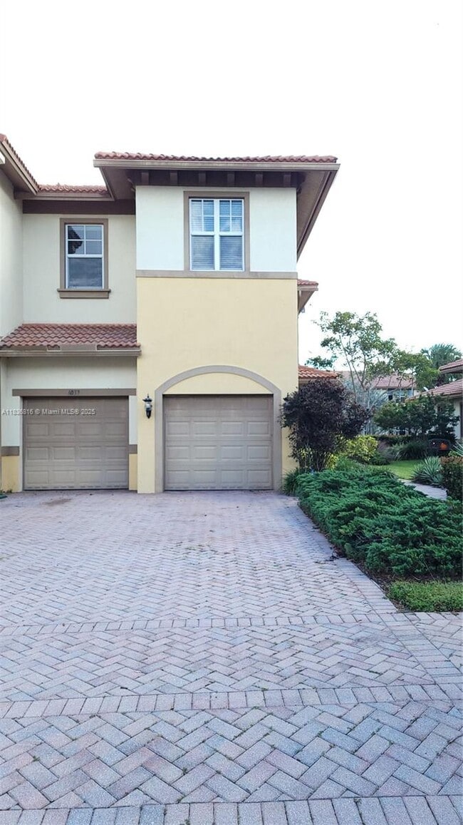 Building Photo - 6033 NW 118th Dr