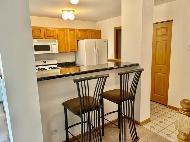 Building Photo - 2482 Stoughton Cir