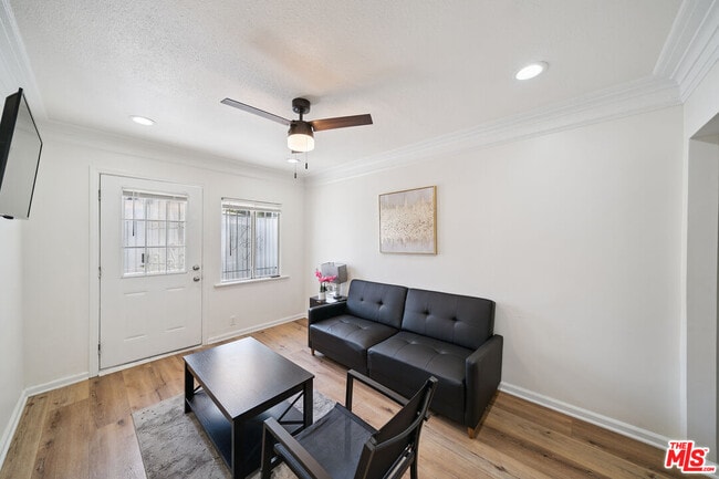 Building Photo - 1165 W 38th St