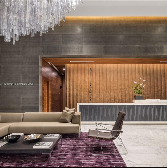 Building Photo - 88 SW 7th St