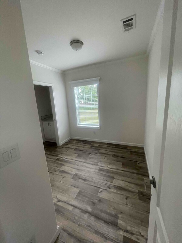 Building Photo - 14545 Congress St