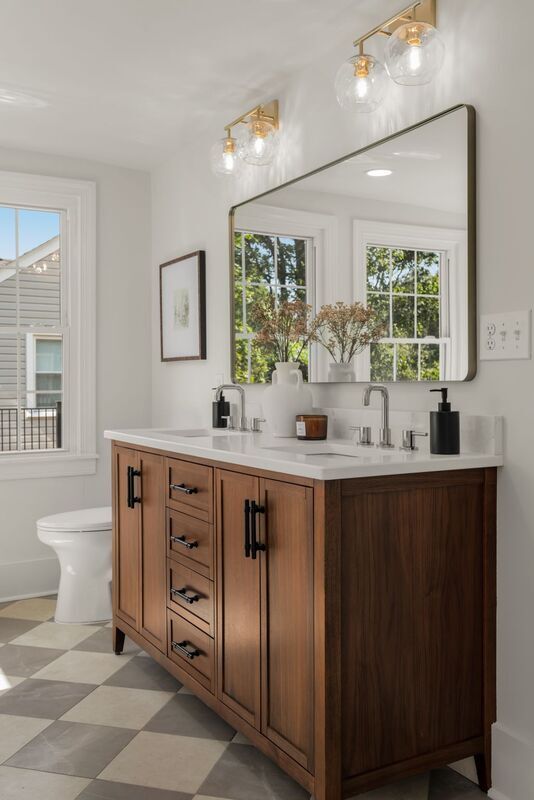 Building Photo - 1326 Ardee Ave