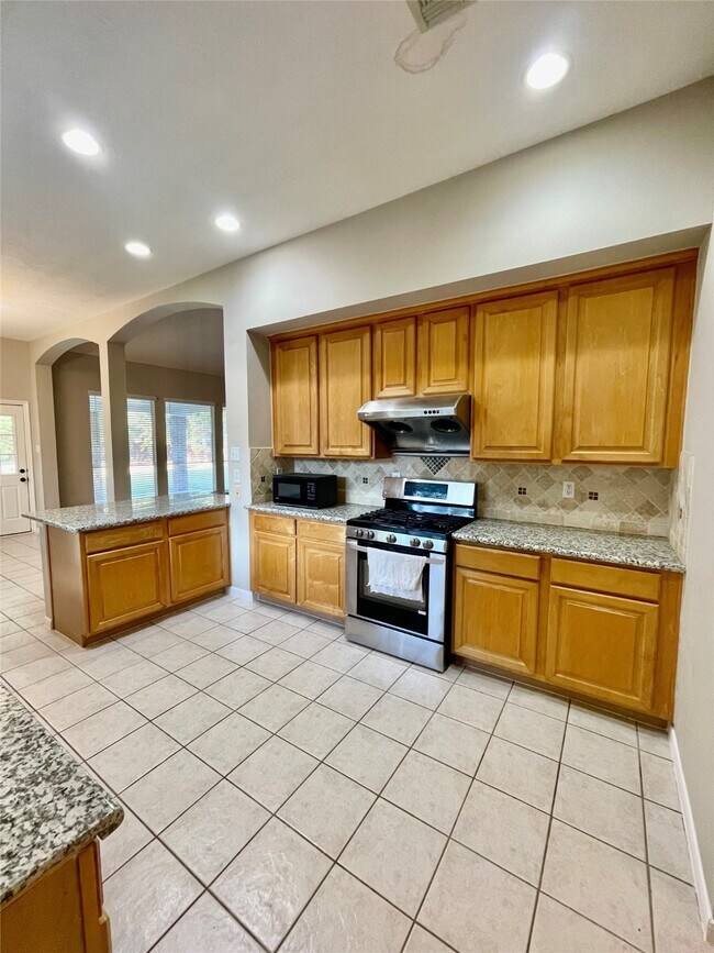 Building Photo - 16507 Shady Canyon Ct