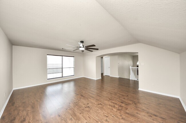 Building Photo - 17303 Quiet Grove Ln