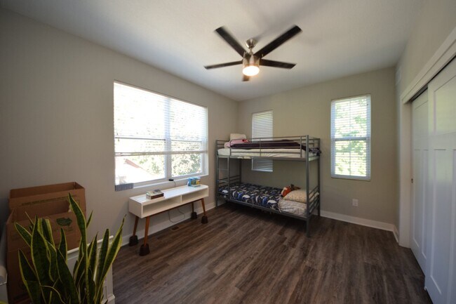 Building Photo - Spacious Luxury 2-Bed, 2-Bath Home in Longfellow – Available June 5th!