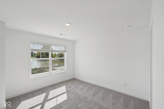 Building Photo - 15246 Swallow Fls Wy