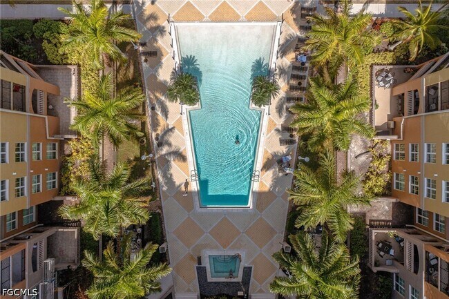 Building Photo - 2825 Palm Beach Blvd