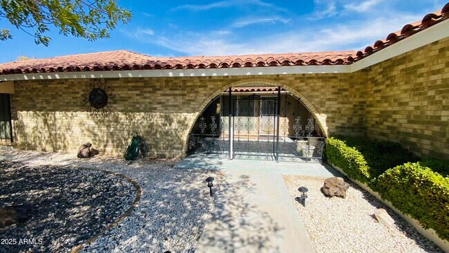 Building Photo - 20025 N Mustang Ct