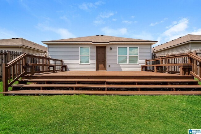 Building Photo - 145 Jonathan Dr