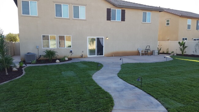 Building Photo - 3423 Joshua Tree Ct