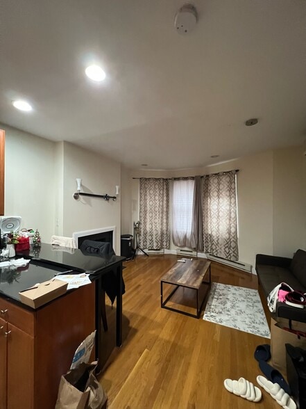 Building Photo - 34 Edgerly Rd