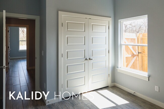 Building Photo - 629 Remington Ave