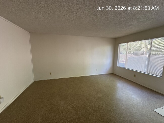 Building Photo - 2343