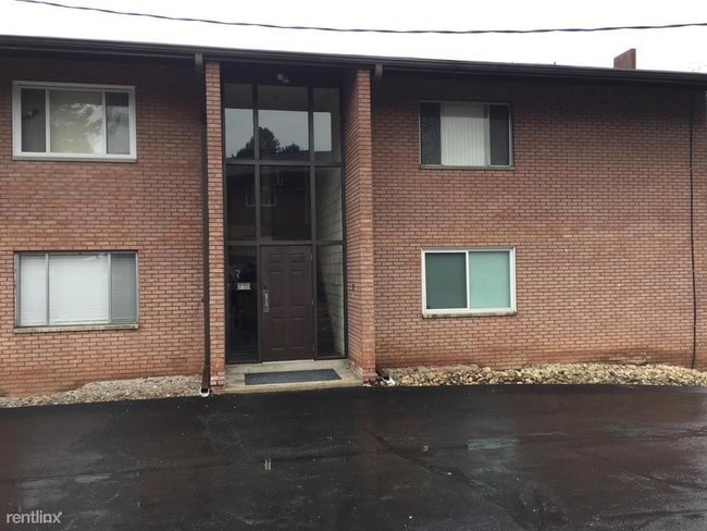 Building Photo - 8179 Ohio River Blvd