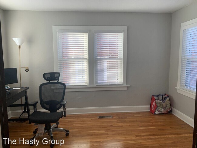Building Photo - 2 br, 1 bath House - 4236 Holly, Unit A