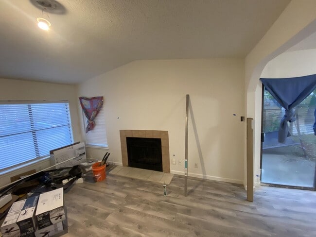 Building Photo - 11783 Spring Song Dr