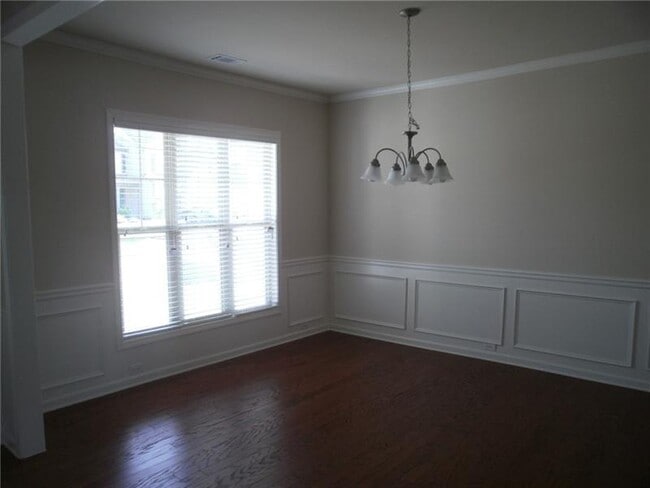 Building Photo - 4910 Plainsman Cir