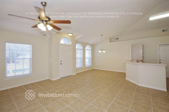 Building Photo - 6948 Long Needle Ct