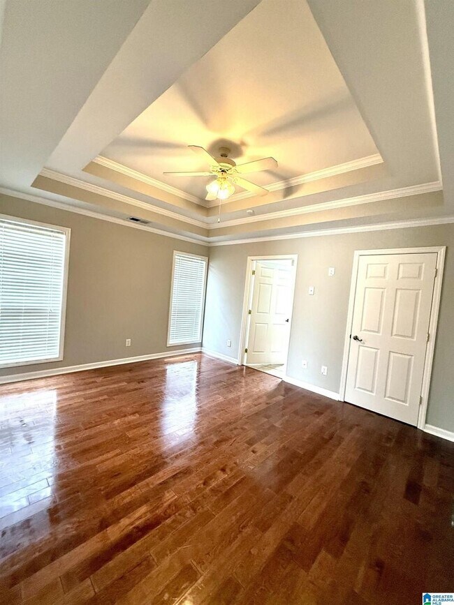 Building Photo - 3 Bed 2 Bath Home In Calera With 2 Car Garage And Fenced In Back Yard