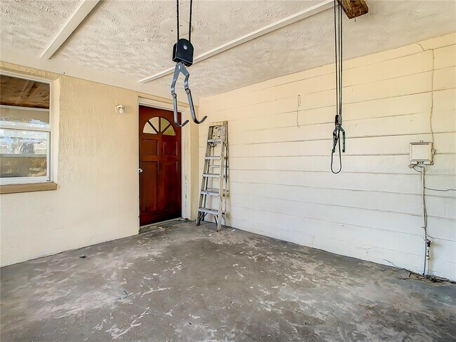 Building Photo - 5319 Drift Tide Dr