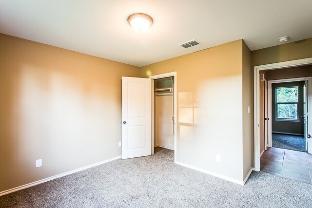 Building Photo - Available- JANUARY 2026-  Single Family Ho...