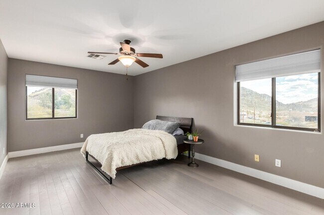 Building Photo - 11430 N 16th St