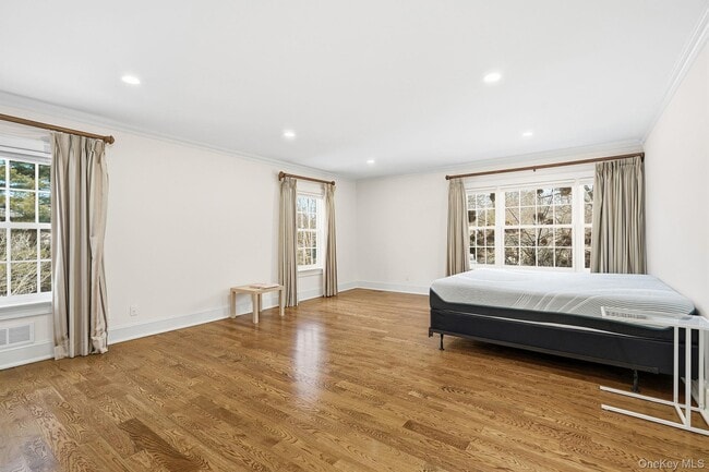 Building Photo - 59 Park Rd