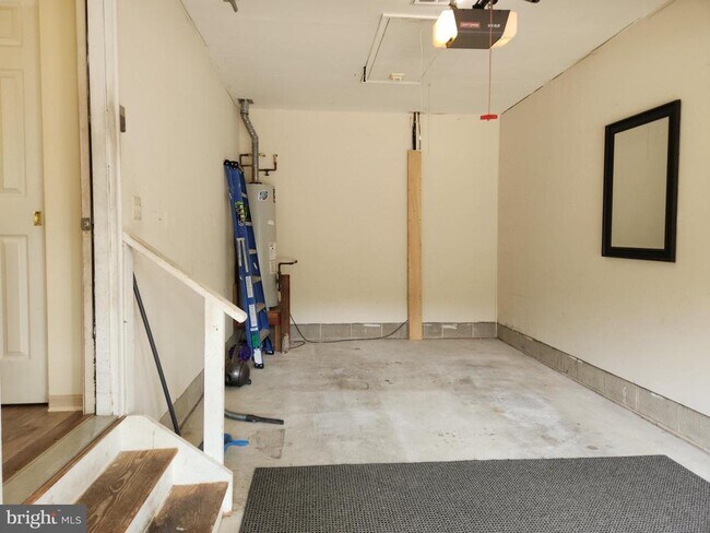 Building Photo - 21 Timberline Dr