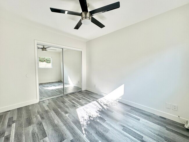 Building Photo - 1508 S Orange Dr