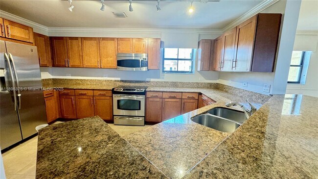 Building Photo - 8395 SW 73rd Ave