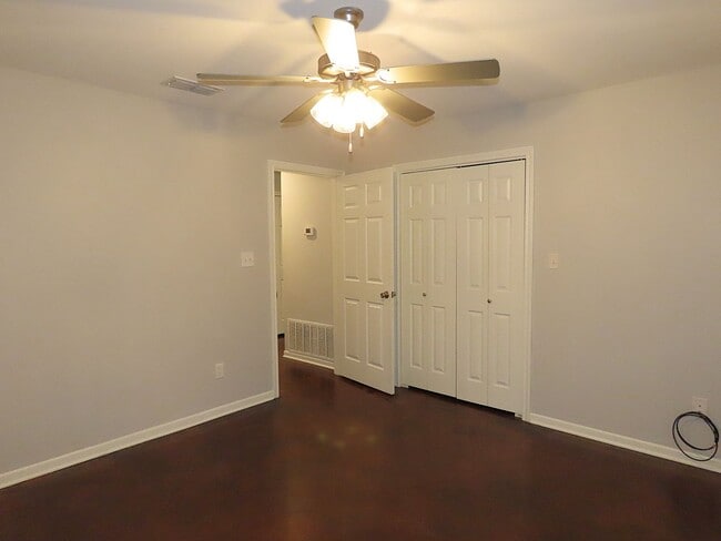 Building Photo - Updated 2 Bedroom, 1 Bath Duplex in Whiteh...