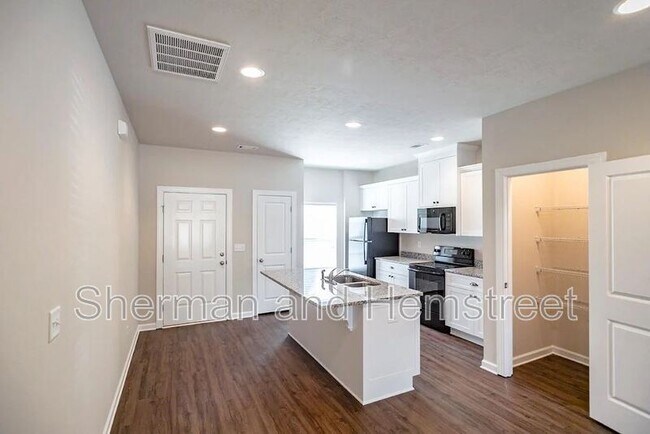 Building Photo - 1204 Joiner Cir