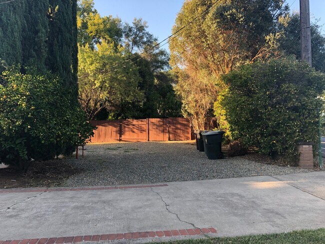 Building Photo - Carmichael Colony