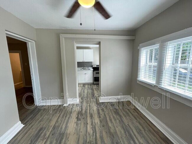 Building Photo - 1028 E 17th Ave