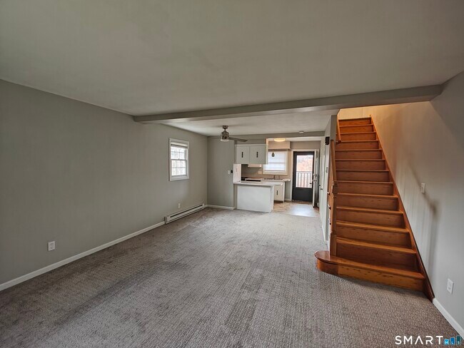 Building Photo - 18 Broadview Hts