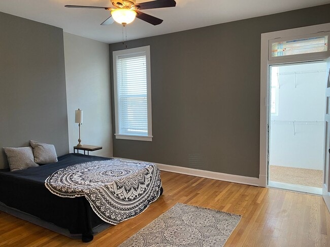 Building Photo - Renovated Hill Home for Rent!