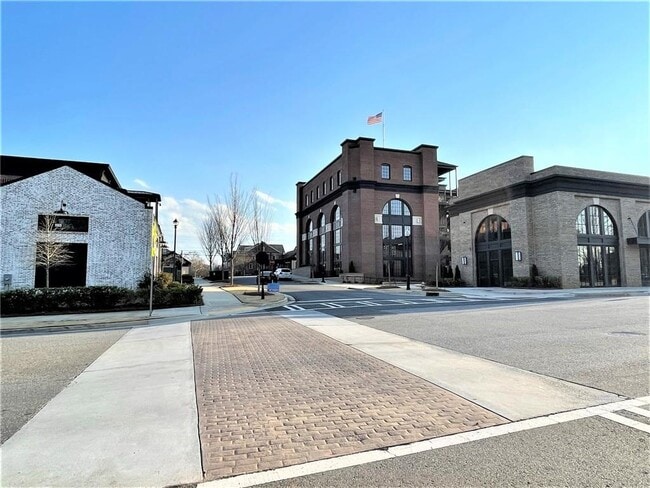 Building Photo - 892 Mayfield Rd