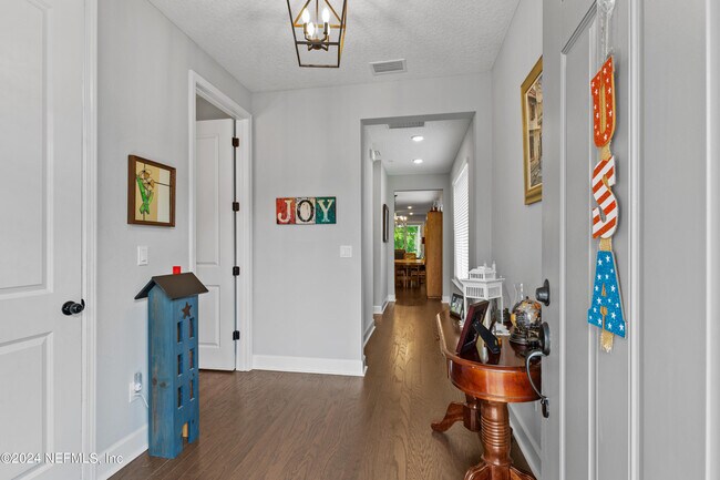 Building Photo - 431 Union Hill Dr