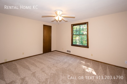 Building Photo - 12561 W 105th St