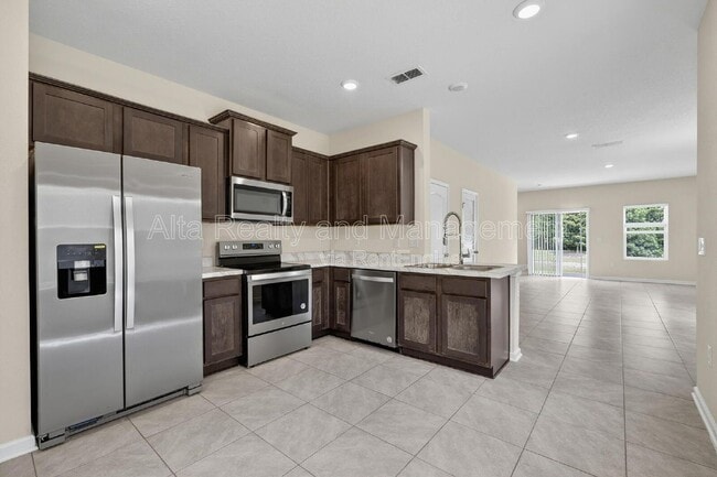 Building Photo - 7759 Legacy Trl