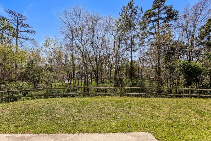 Building Photo - 8534 Appledale Dr