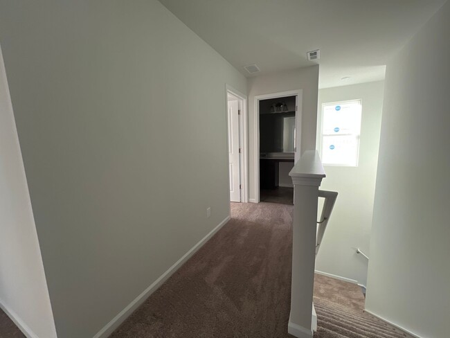 Building Photo - Brand New 4 Bedroom 2.5 Bath Home in Kerne...