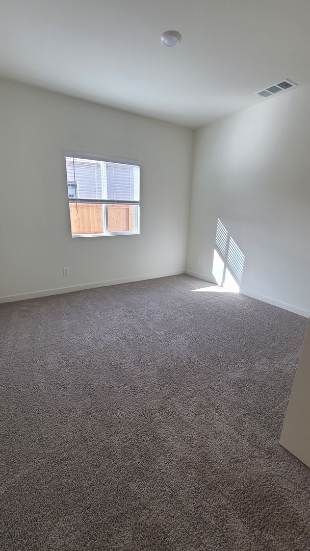 Building Photo - MOVE IN SPECIAL!  BRAND NEW 3 bed / 2 ba h...