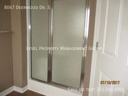 Building Photo - 8067 Deerwood Dr